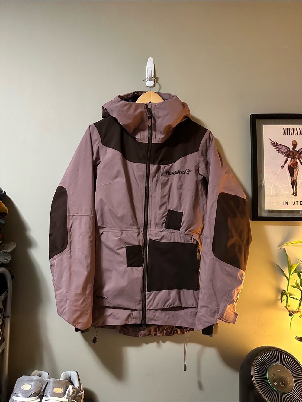 Women’s Norrona Jacket in Mauve with Dark Brown Panels